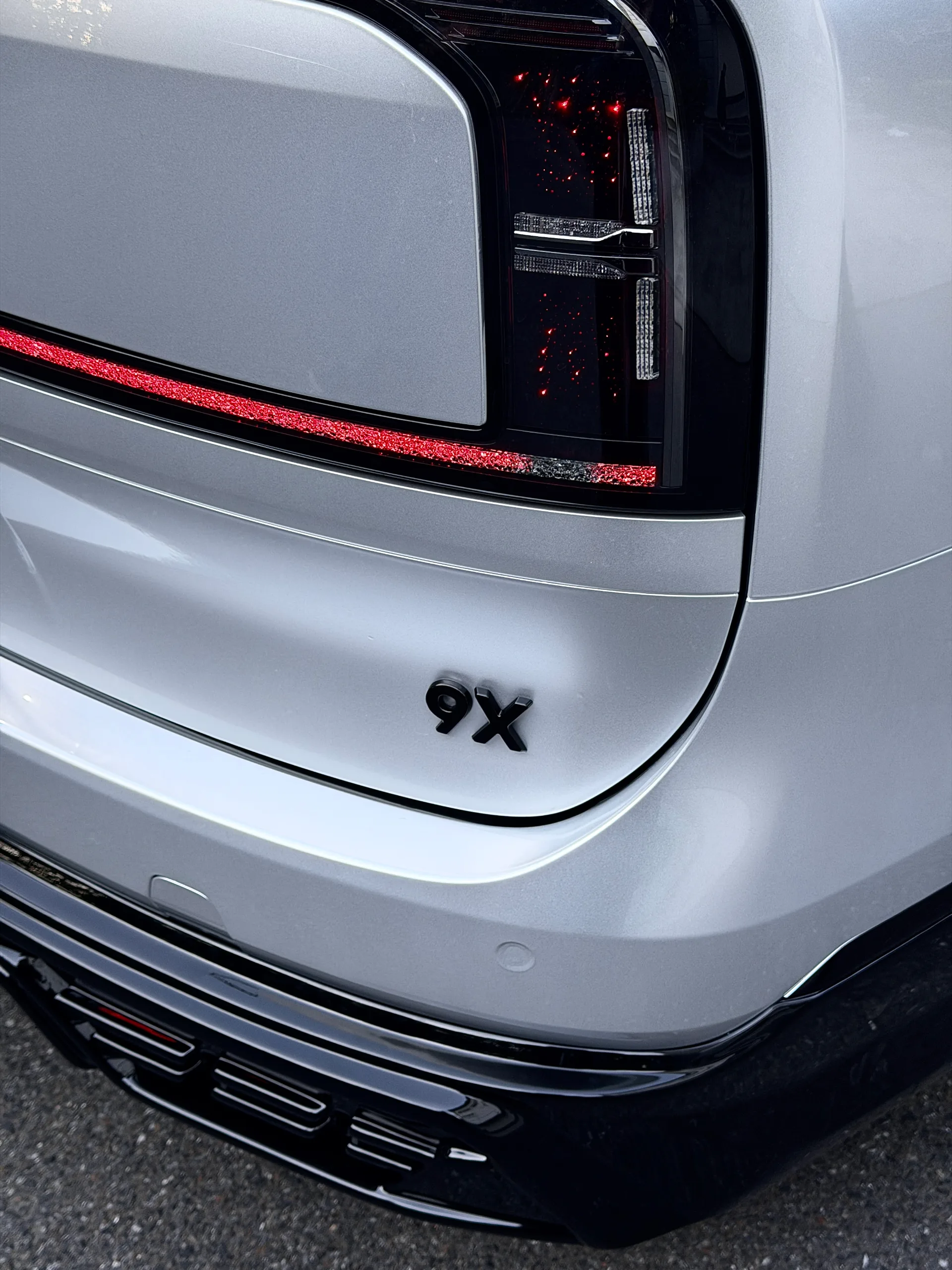 极氪9x 个性升级 改色TPU