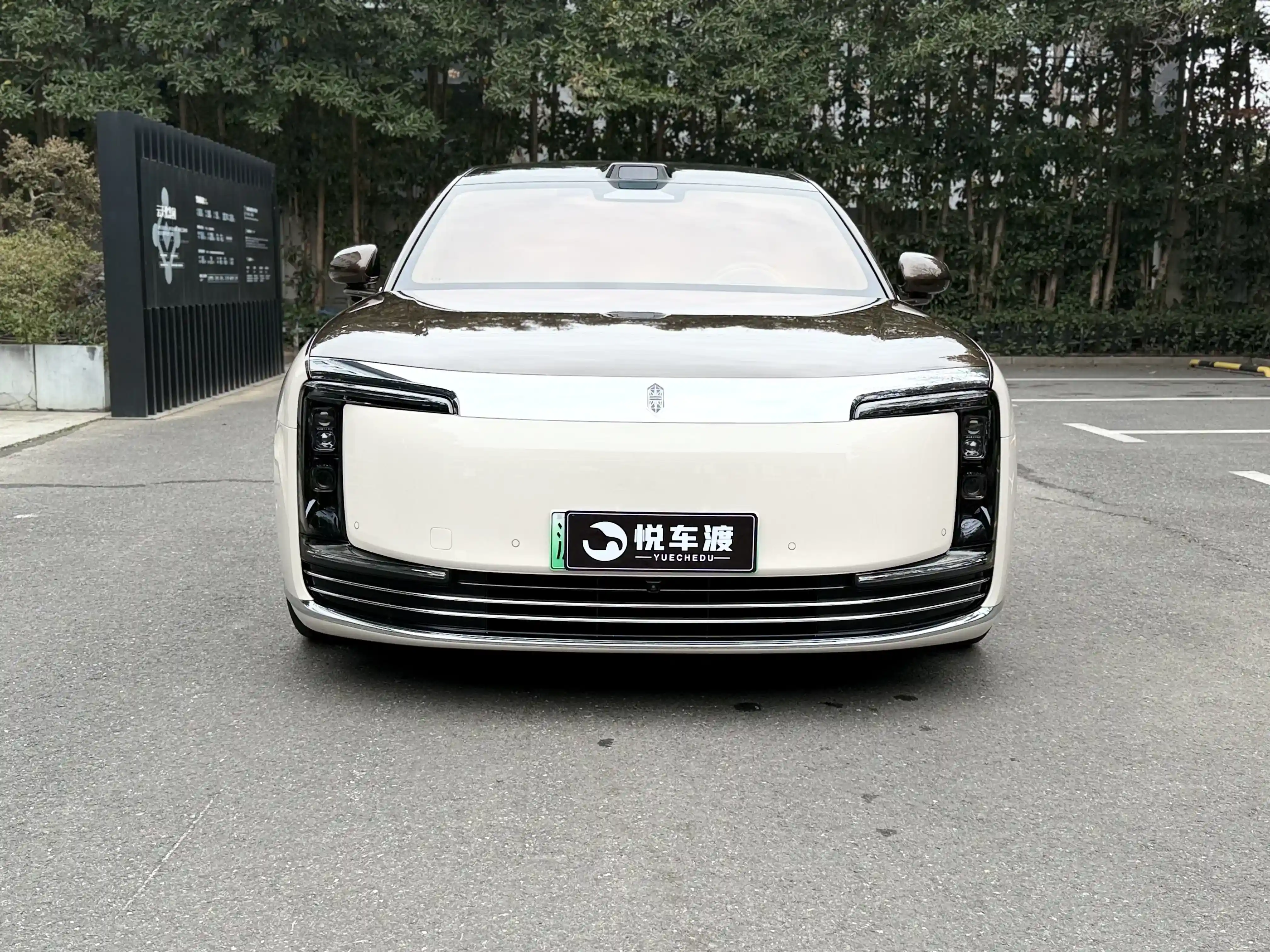 尊界S800隐形车衣玻璃膜升级 施工实拍 1