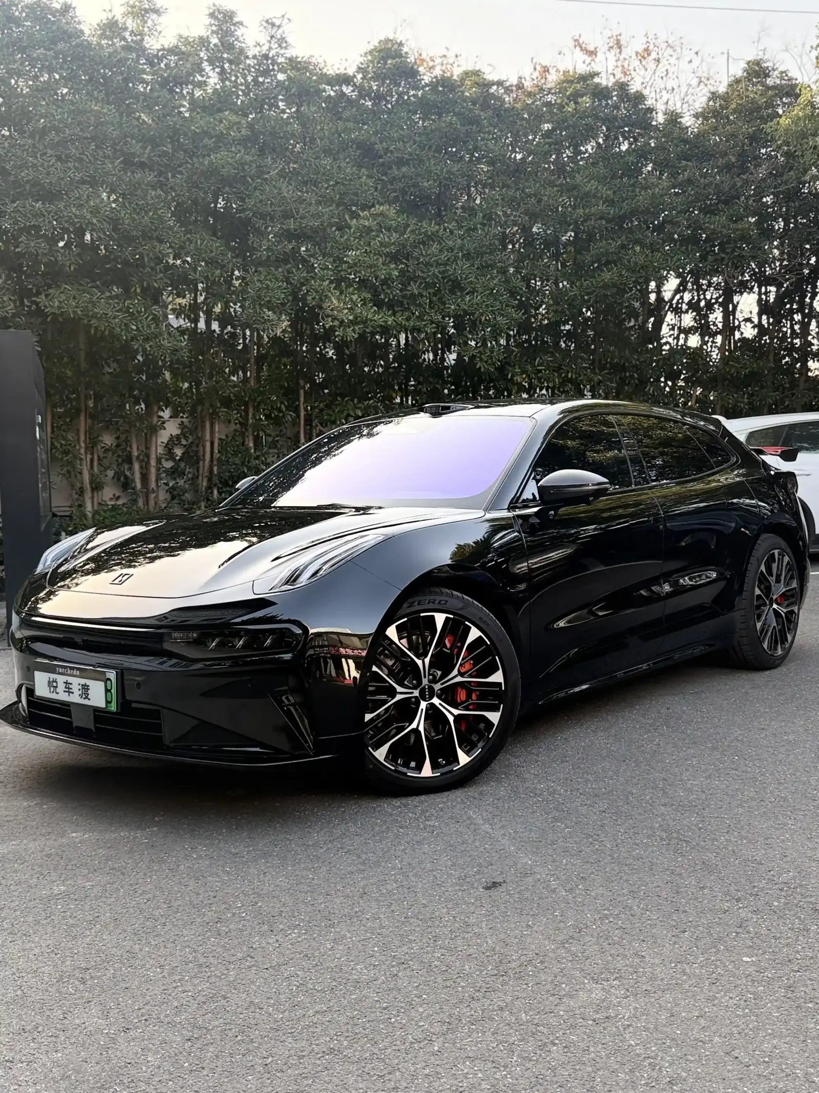 极氪001黑武士车衣+帝王紫玻璃膜+360软包升级 施工实拍 9