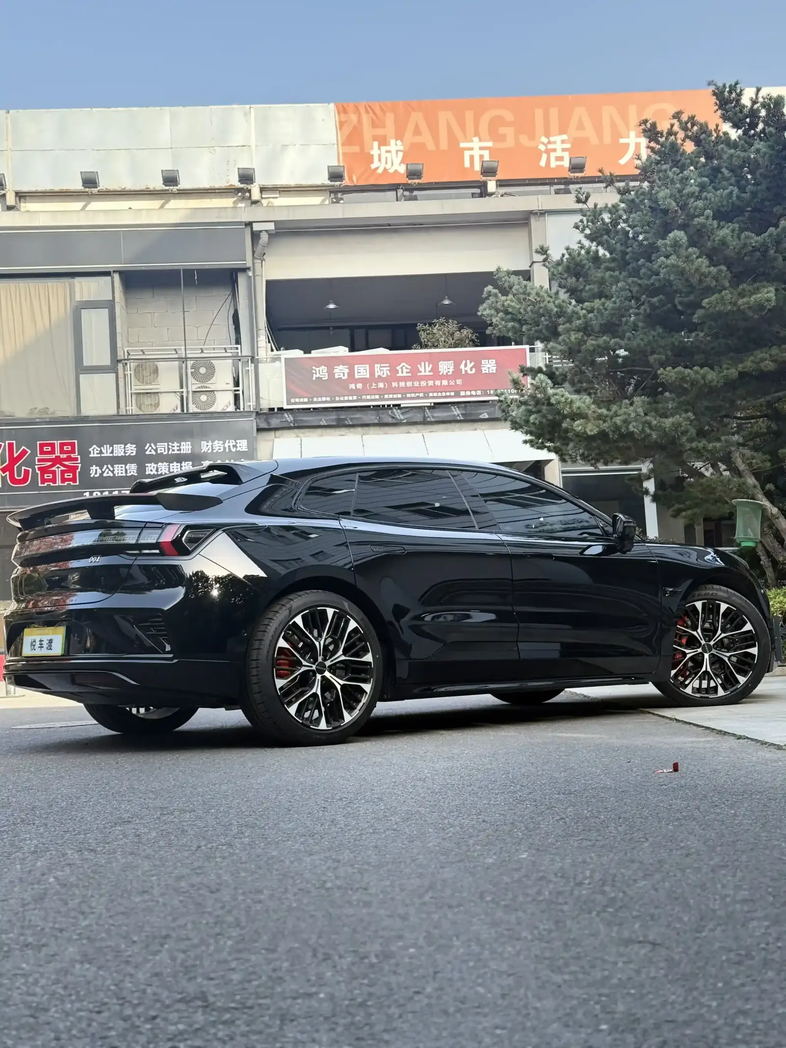 极氪001黑武士车衣+帝王紫玻璃膜+360软包升级 施工实拍 6