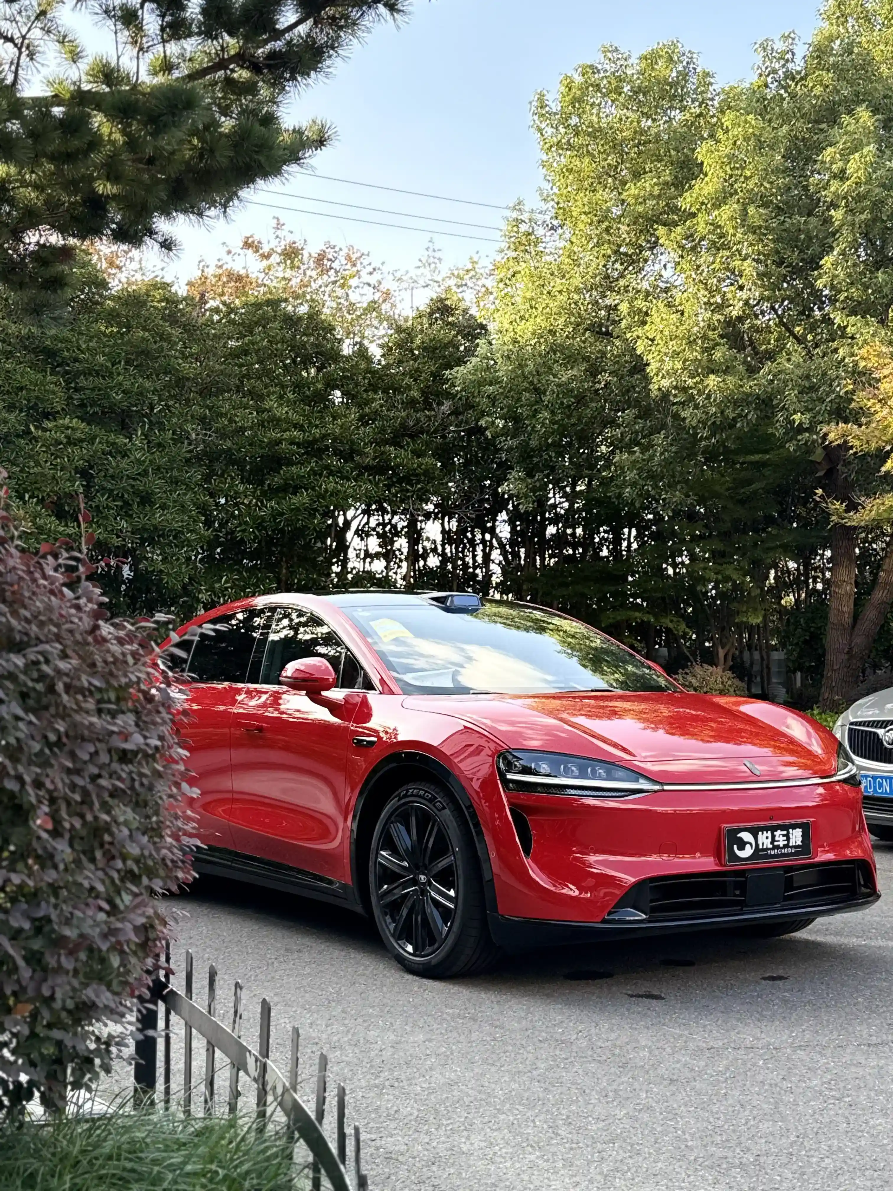 智界R7车衣+玻璃膜 施工实拍 1