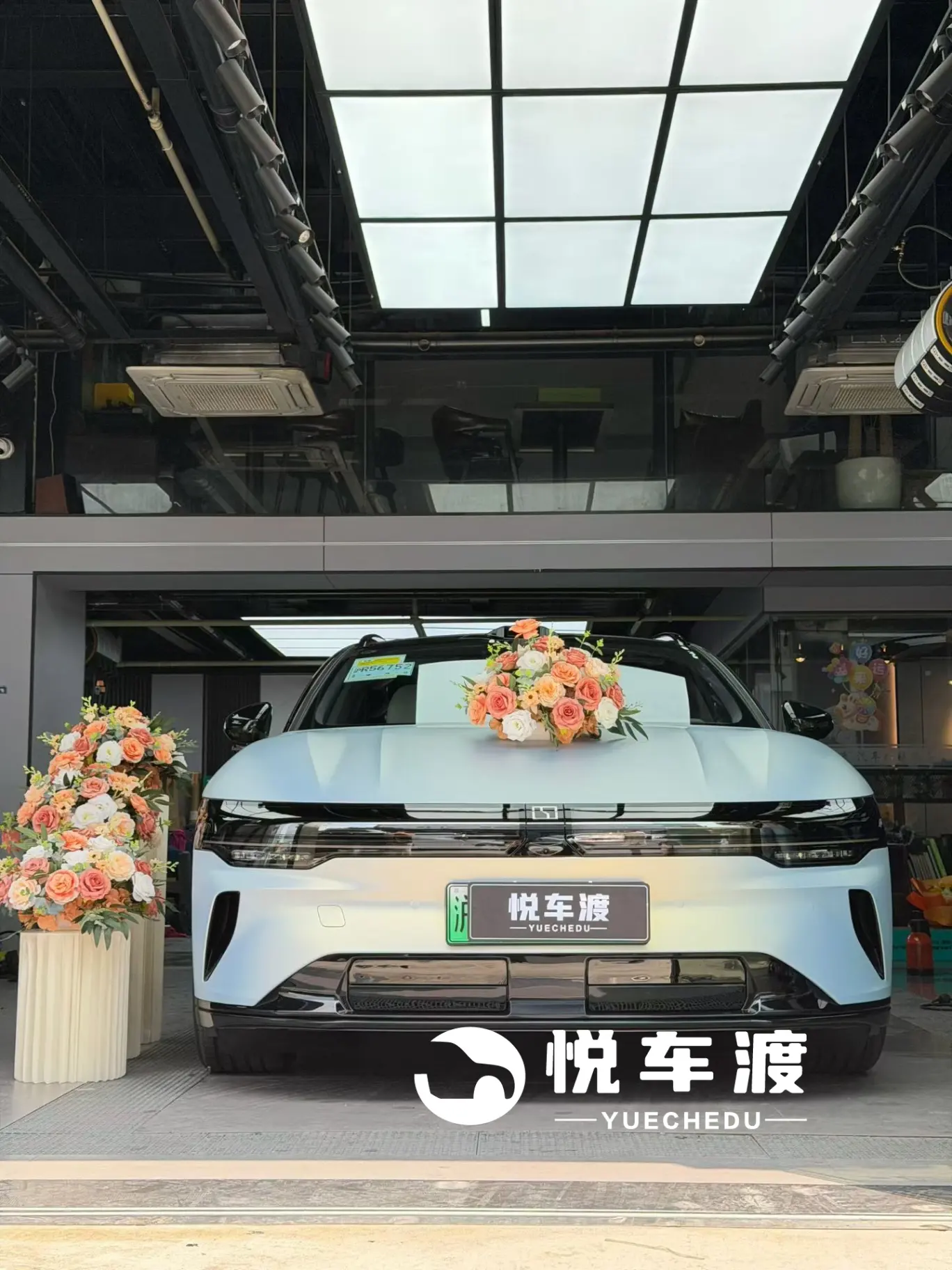 极氪007GT改色：远峰蓝魅金，听着就很亮的感觉 施工实拍 9