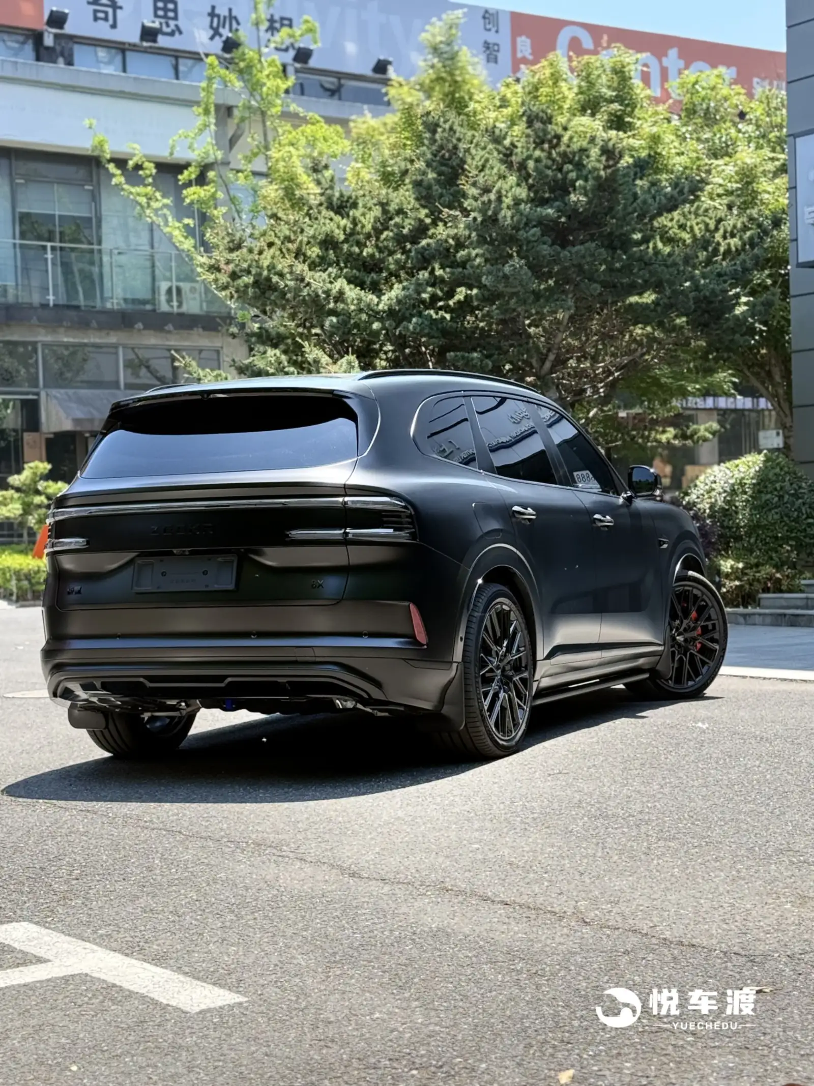 极氪8X哑光黄金三件套来啦 施工实拍 6