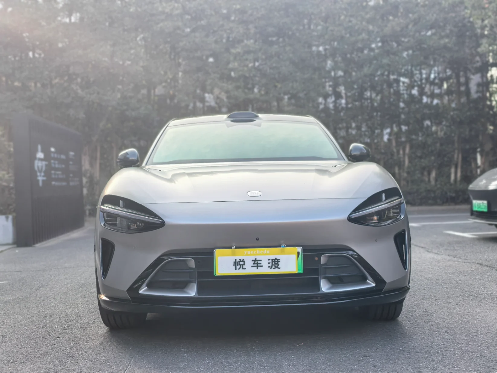 小米YU7哑光灰改色:完工后感觉像换了一台车 施工实拍 3